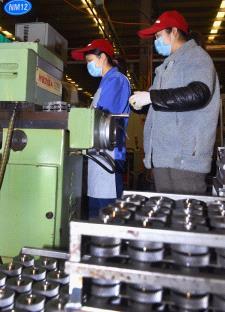 安徽六安:出口訂單生產(chǎn)忙